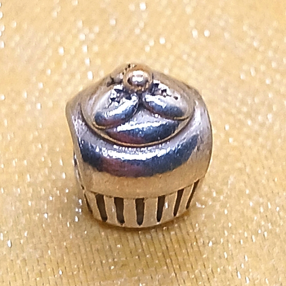 Sweet Pandora Sterling Silver and 14k Gold Retired Cupcake Charm